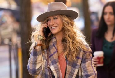 Carrie on the phone in And Just Like That season 2